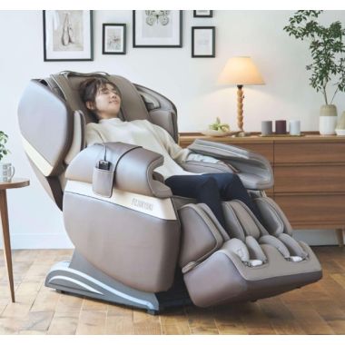 FUJI MR6000 massagestol giver en afslappende helkropsmassage fra nakke og skuldre til ryg, hofter, ben og fødder – ideel til velvære og afslapning i hjemmet.